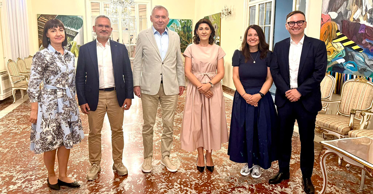 #Italy: Visiting the Romanian Embassy