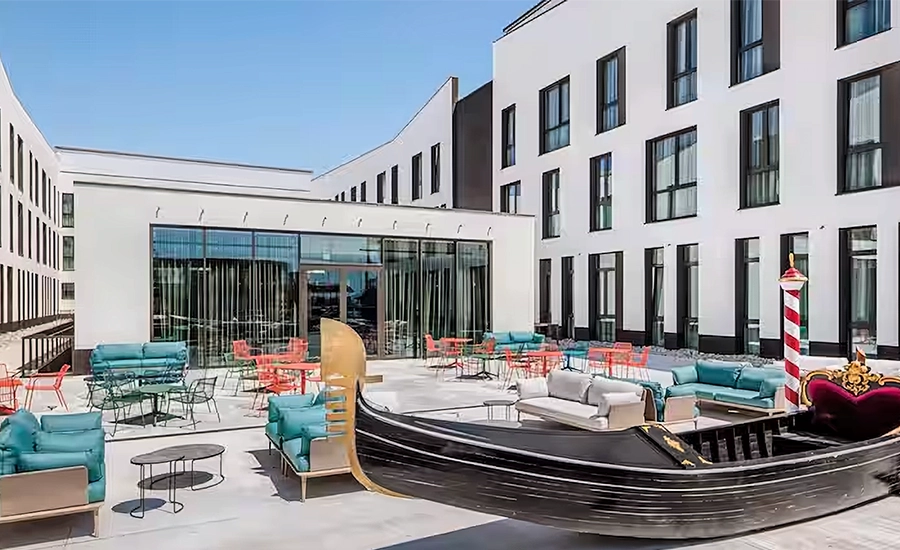 Banca Transilvania is investing in Italy: 50 million euros for one of the Hilton hotels in Venice